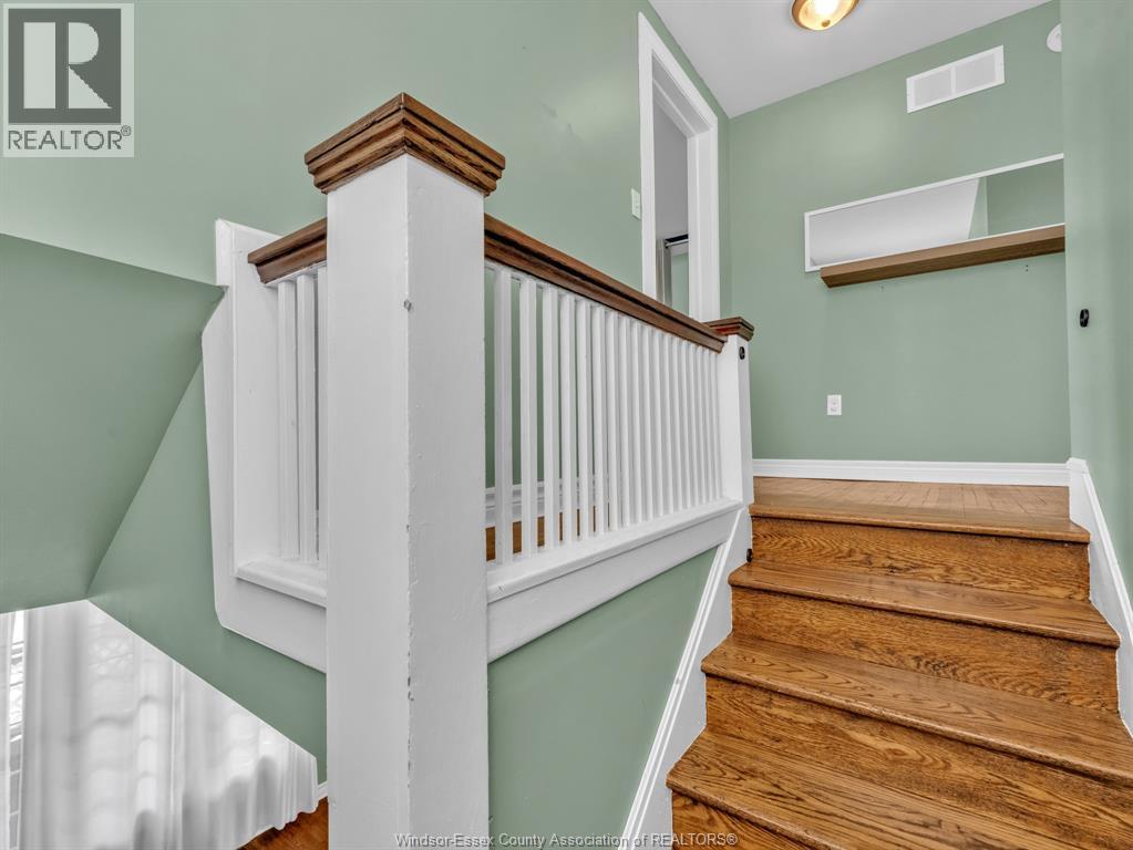 172 GILES BOULEVARD - 29