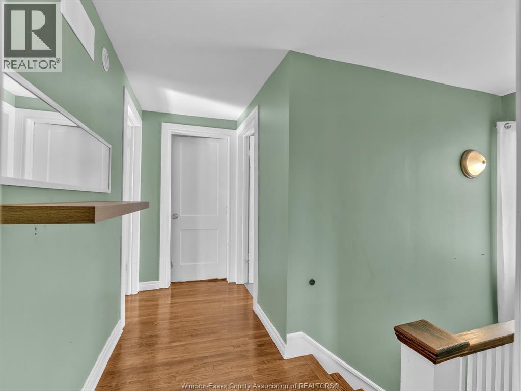 172 GILES BOULEVARD - Image 33