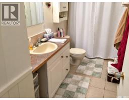 3pc Ensuite bath - 23 265 Highway, Candle Lake, SK S0J3E0 Photo 9