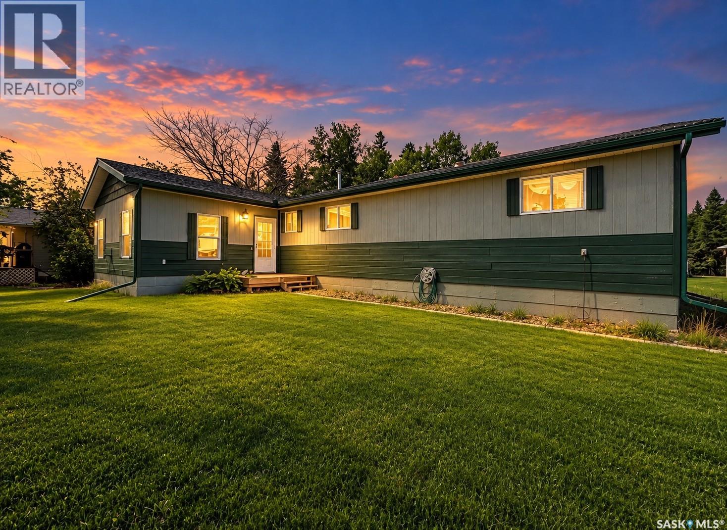 23 265 HIGHWAY - 1