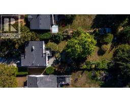 773 Middleton St, Saanich, BC V9A2E1 Photo 30