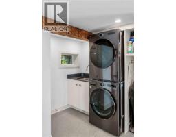 773 Middleton St, Saanich, BC V9A2E1 Photo 25