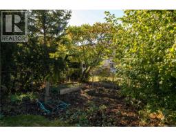 773 Middleton St, Saanich, BC V9A2E1 Photo 32