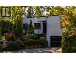 773 Middleton St, Saanich, BC V9A2E1 Photo 34
