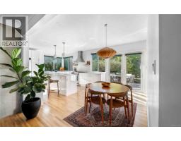 Primary Bedroom - 773 Middleton St, Saanich, BC V9A2E1 Photo 7