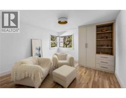 773 Middleton St, Saanich, BC V9A2E1 Photo 16