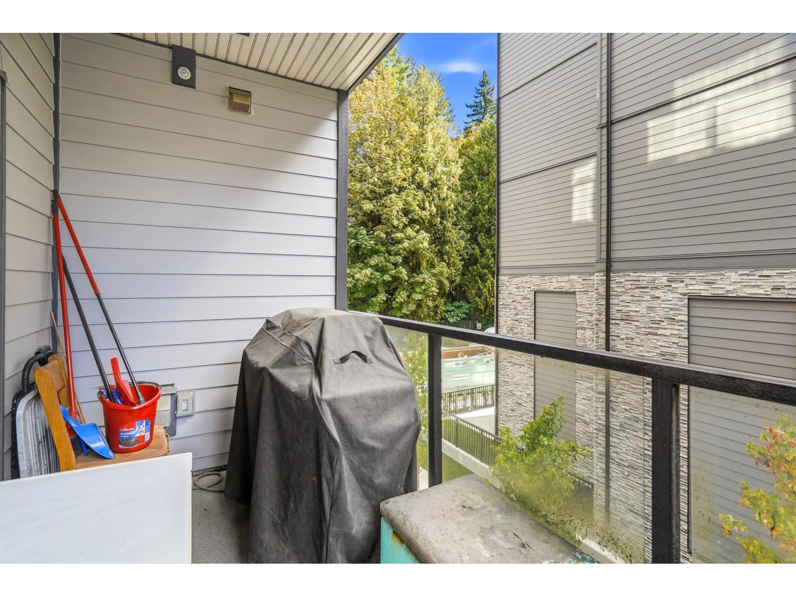 Photo of 302 11077 RAVINE ROAD 26