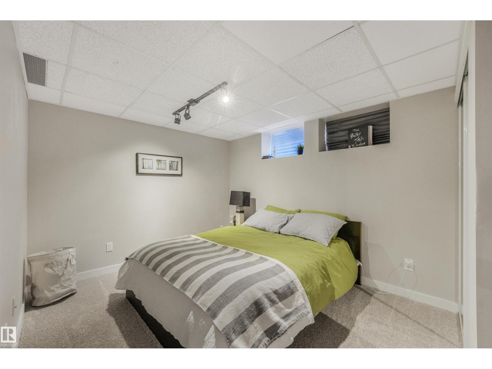 10906 118 ST NW - 31