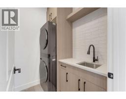 520 22 Avenue Nw, Calgary, AB T2M1N6 Photo 35
