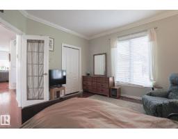 995 Ogilvie Bv Nw, Edmonton, AB T6R1K1 Photo 11