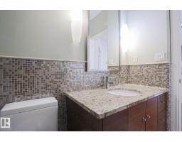 995 Ogilvie Bv Nw, Edmonton, AB T6R1K1 Photo 16