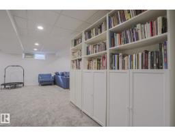 995 Ogilvie Bv Nw, Edmonton, AB T6R1K1 Photo 42