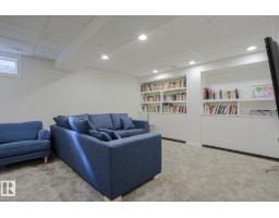 995 Ogilvie Bv Nw, Edmonton, AB T6R1K1 Photo 44