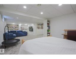 995 Ogilvie Bv Nw, Edmonton, AB T6R1K1 Photo 48
