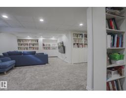 995 Ogilvie Bv Nw, Edmonton, AB T6R1K1 Photo 50