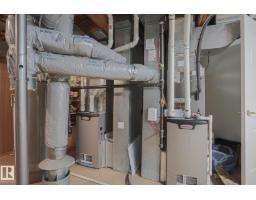 995 Ogilvie Bv Nw, Edmonton, AB T6R1K1 Photo 54