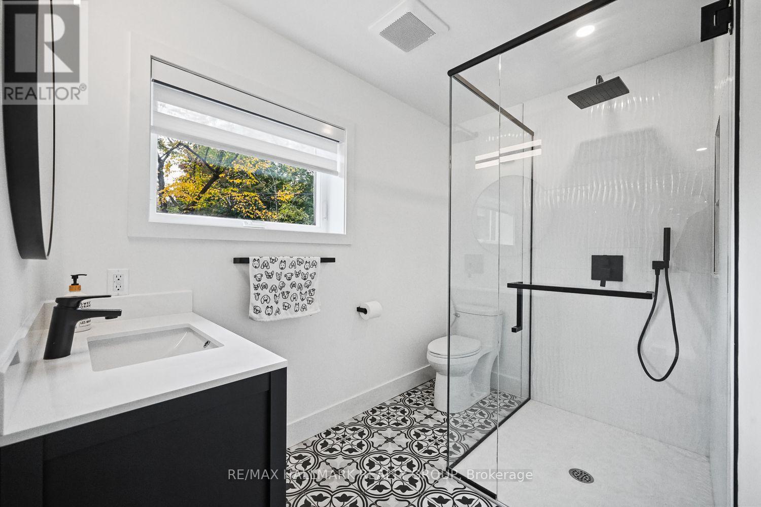 14 KAYMAR DRIVE - Image 21
