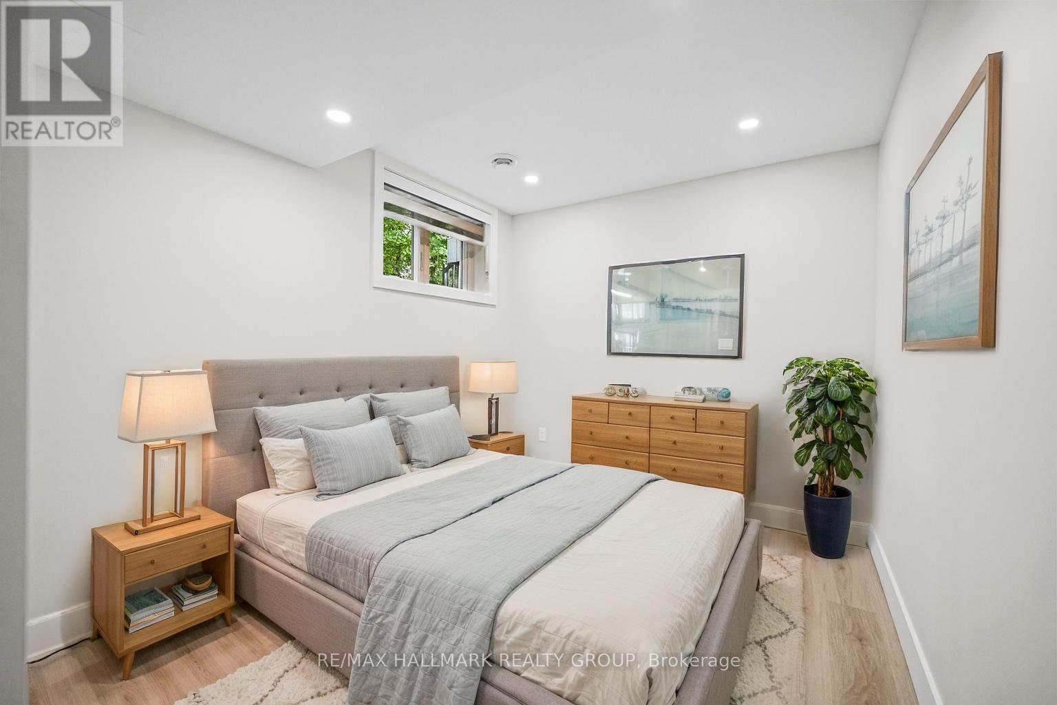 14 KAYMAR DRIVE - Image 34