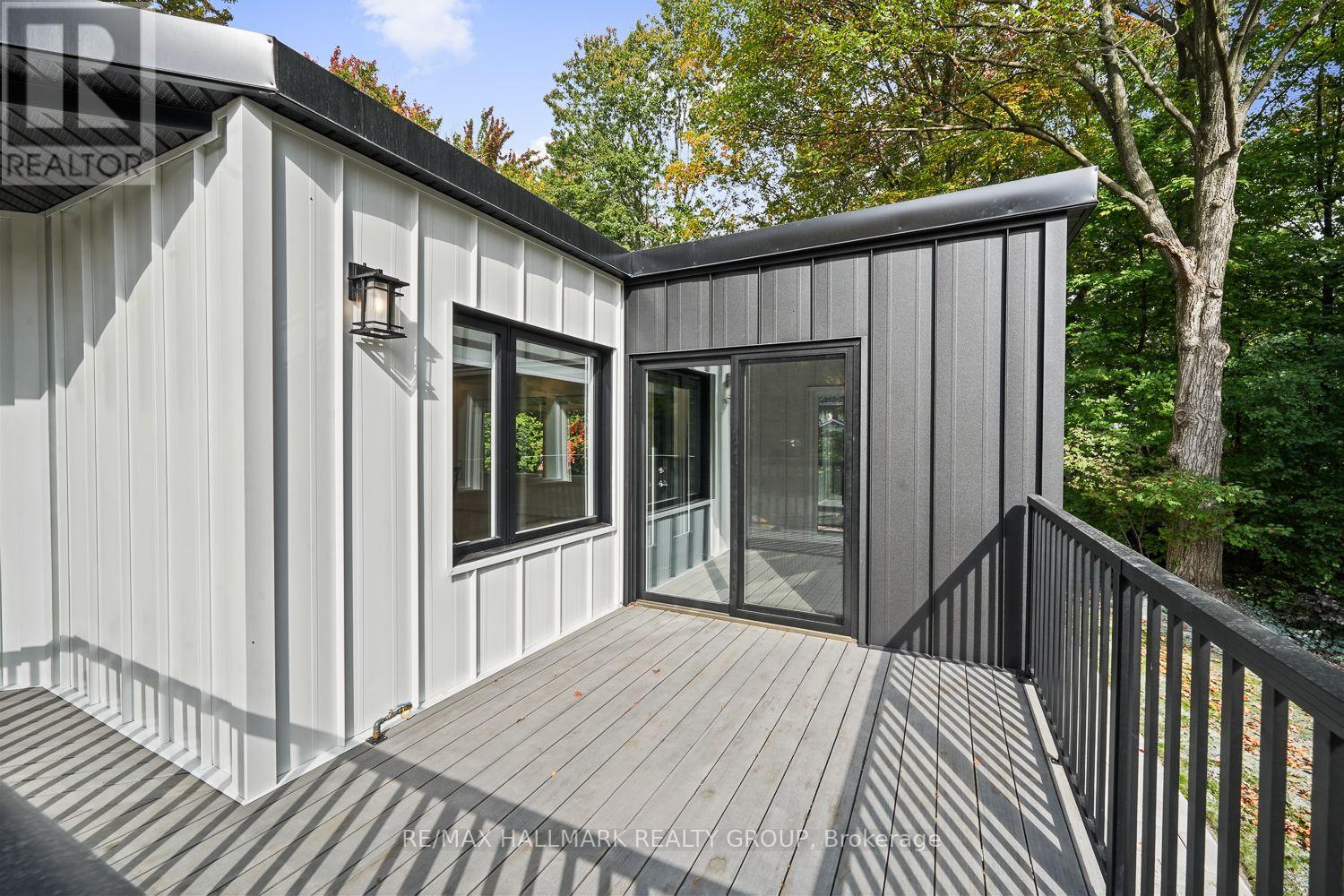 14 KAYMAR DRIVE - Image 40