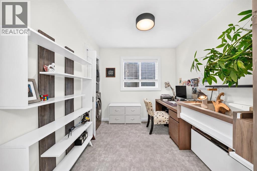 430 56 Avenue SW - photo 25