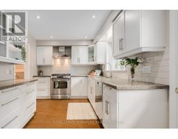 Family room - 11 Bellbury Crescent, Toronto, ON M2J2J6 Photo 7