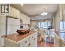 6031 Rumble, Burnaby, BC V5J2C6 Photo 16