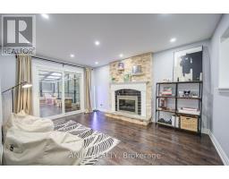 58 Summerfeldt Crescent, Markham, ON L3R2B2 Photo 13