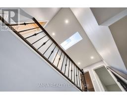 58 Summerfeldt Crescent, Markham, ON L3R2B2 Photo 15