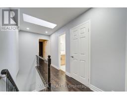 58 Summerfeldt Crescent, Markham, ON L3R2B2 Photo 16