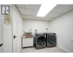 58 Summerfeldt Crescent, Markham, ON L3R2B2 Photo 32