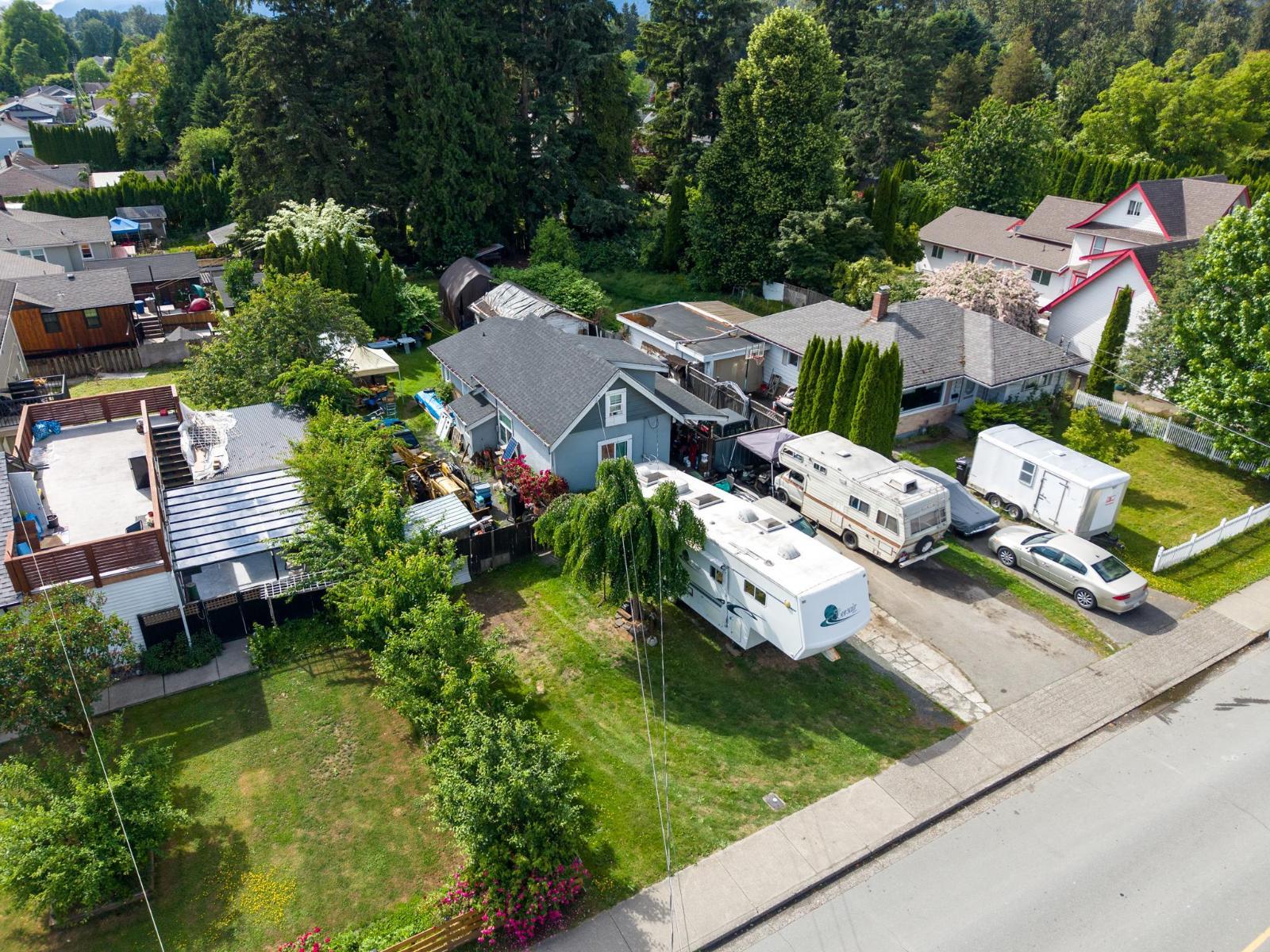 9813 YOUNG ROAD, Chilliwack Proper West, Chilliwack