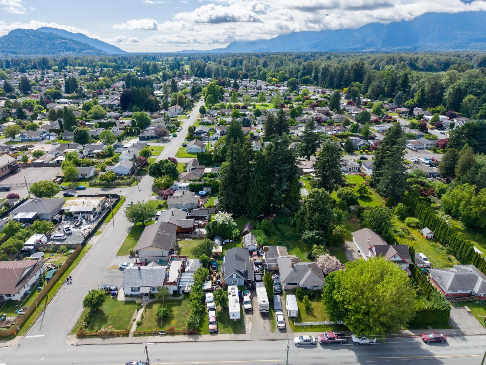 9813 YOUNG ROAD, Chilliwack Proper West, Chilliwack - Image 1