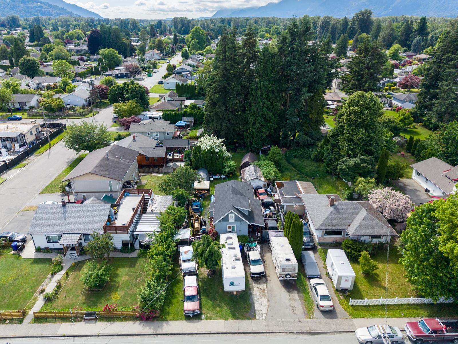 9813 YOUNG ROAD, Chilliwack Proper West, Chilliwack - Image 1