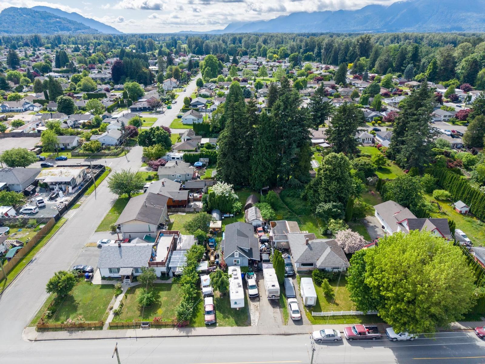 9813 YOUNG ROAD, Chilliwack Proper West, Chilliwack - Image 1