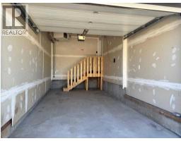 8453 101 Avenue, Grande Prairie, AB T8X0R1 Photo 9