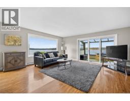 Bedroom - 13 523 Island Hwy, Campbell River, BC V9W2B9 Photo 8