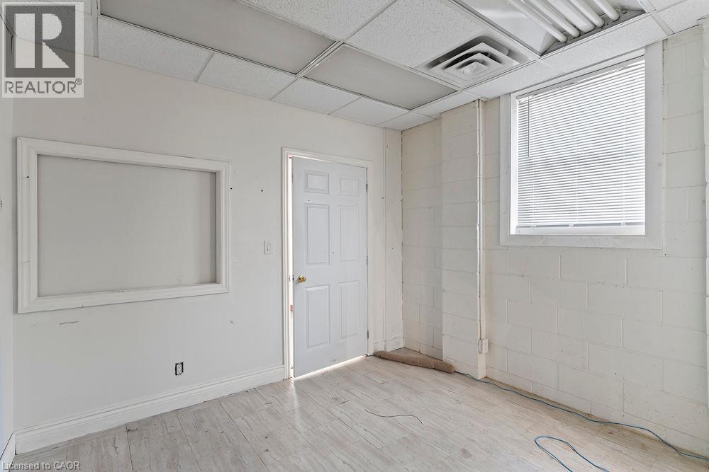 57 Steeles Avenue East — photo 25