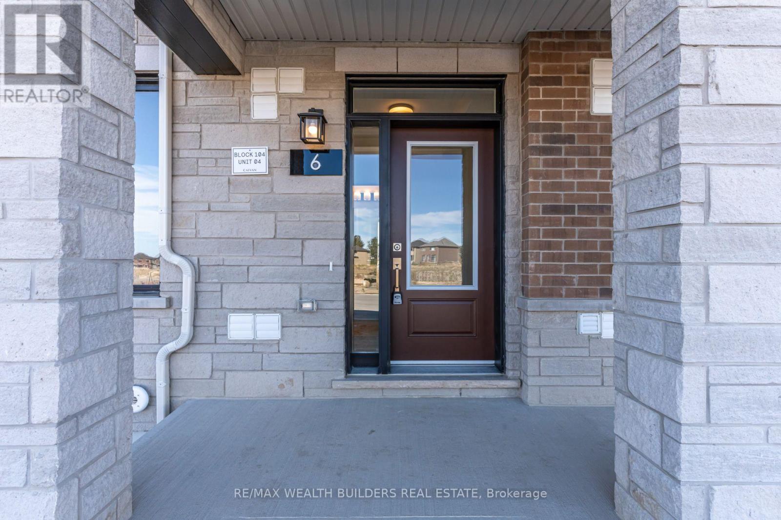 6 Thornbird Crescent — photo 34
