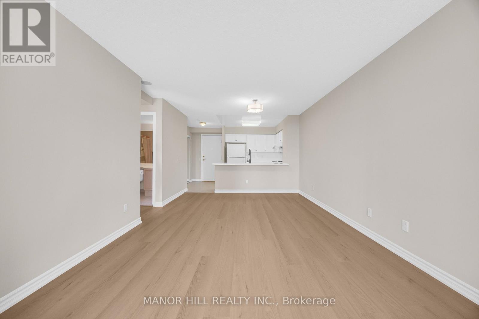 #402 35 KINGSBRIDGE GARDEN CIRCLE - 14