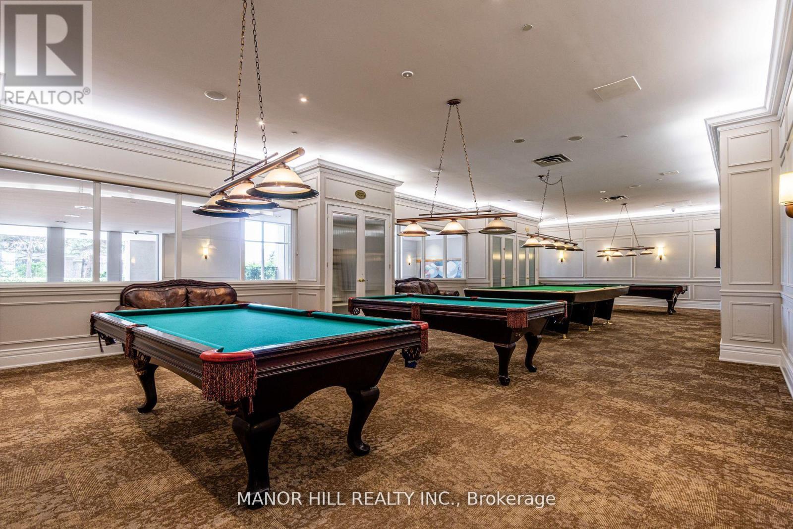 #402 35 KINGSBRIDGE GARDEN CIRCLE - 34