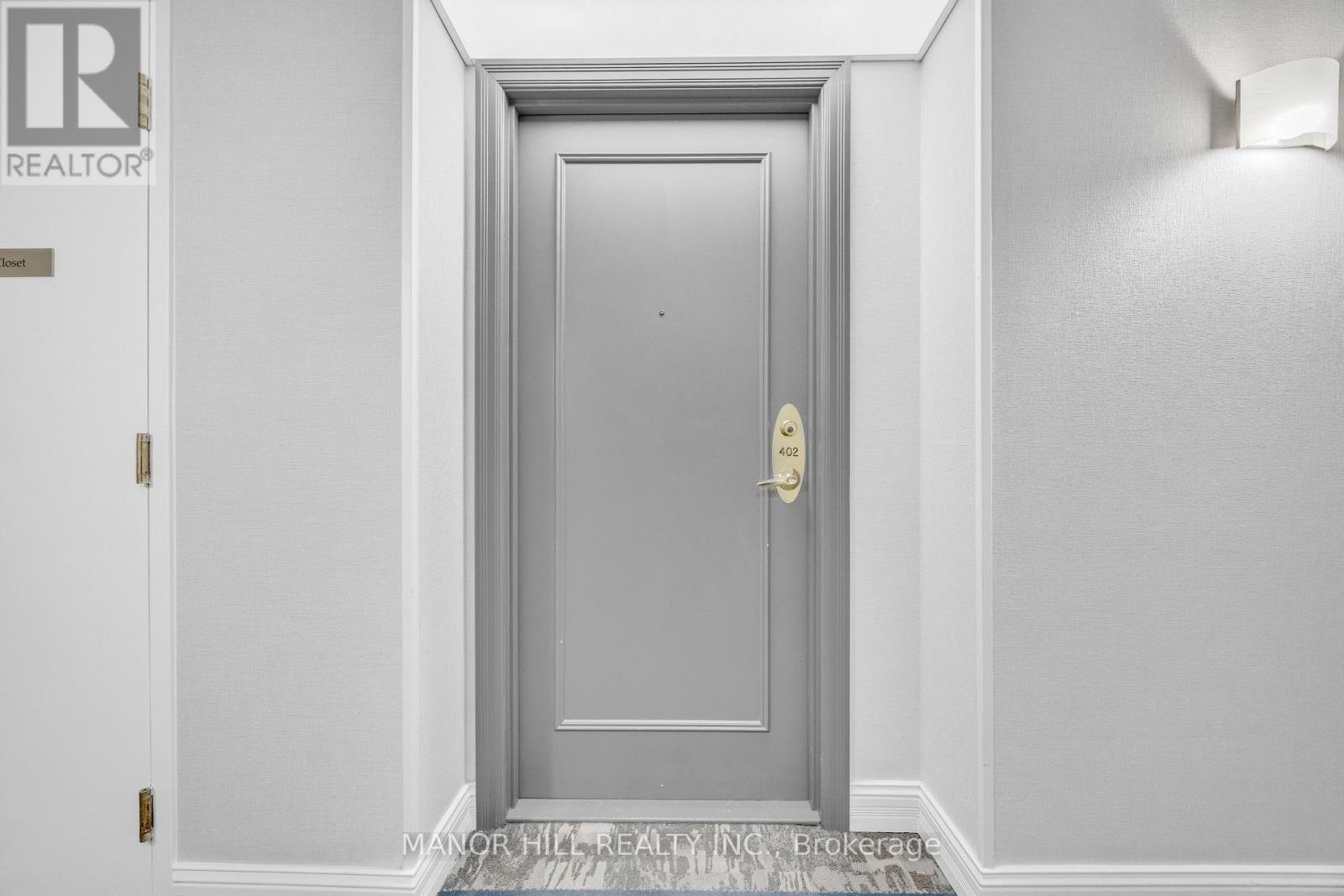 #402 35 KINGSBRIDGE GARDEN CIRCLE - 8