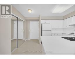 402 - 35 Kingsbridge Garden Circle, Mississauga, ON L5R3Z5 Photo 10