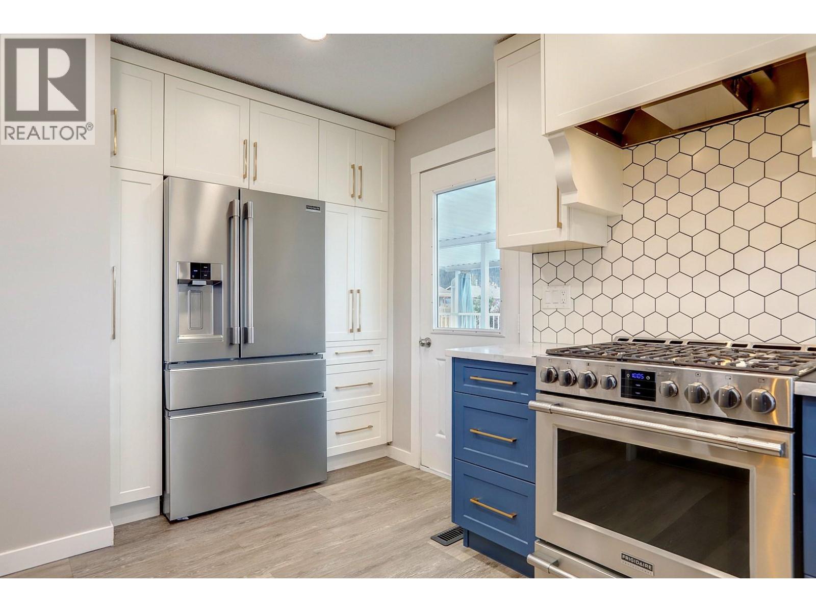 5723 Richards Crescent, Vernon