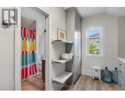 33 Young Street, Waterloo, ON N2J2L4 Photo 23