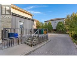 33 Young Street, Waterloo, ON N2J2L4 Photo 36