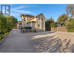 33 Young Street, Waterloo, ON N2J2L4 Photo 38