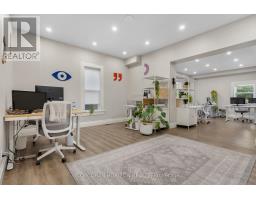 33 Young Street, Waterloo, ON N2J2L4 Photo 8