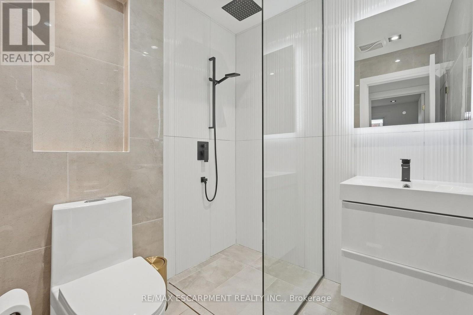 9 DONLEA DRIVE - 20