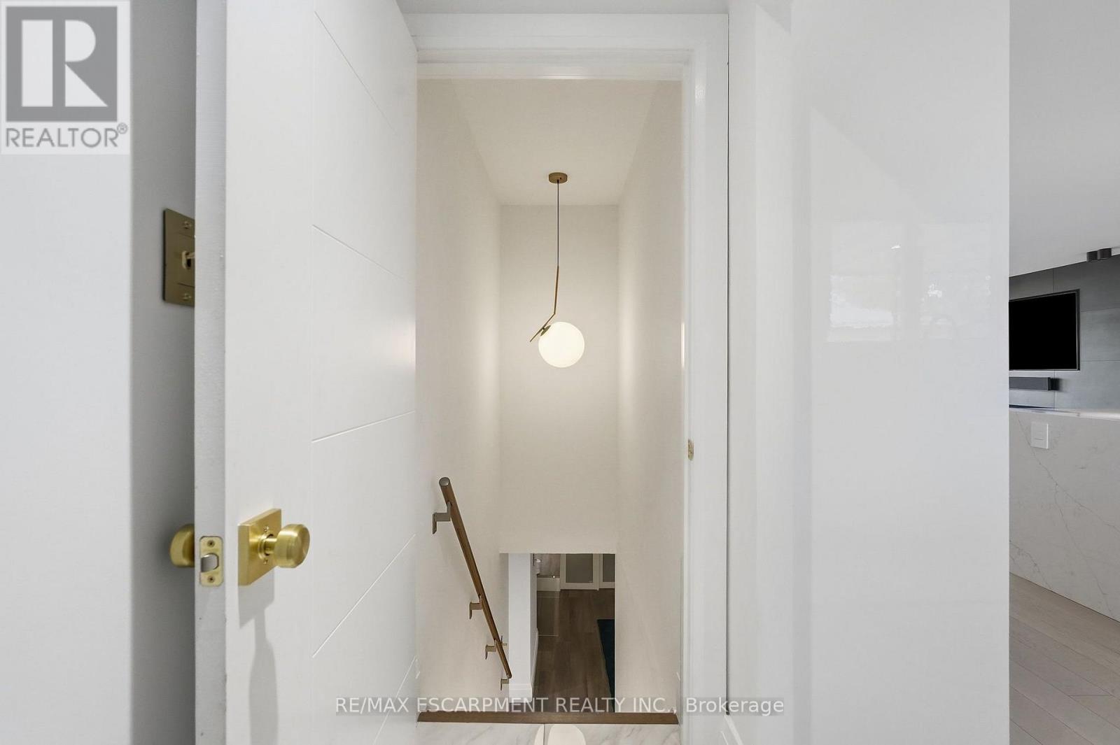 9 DONLEA DRIVE - 31