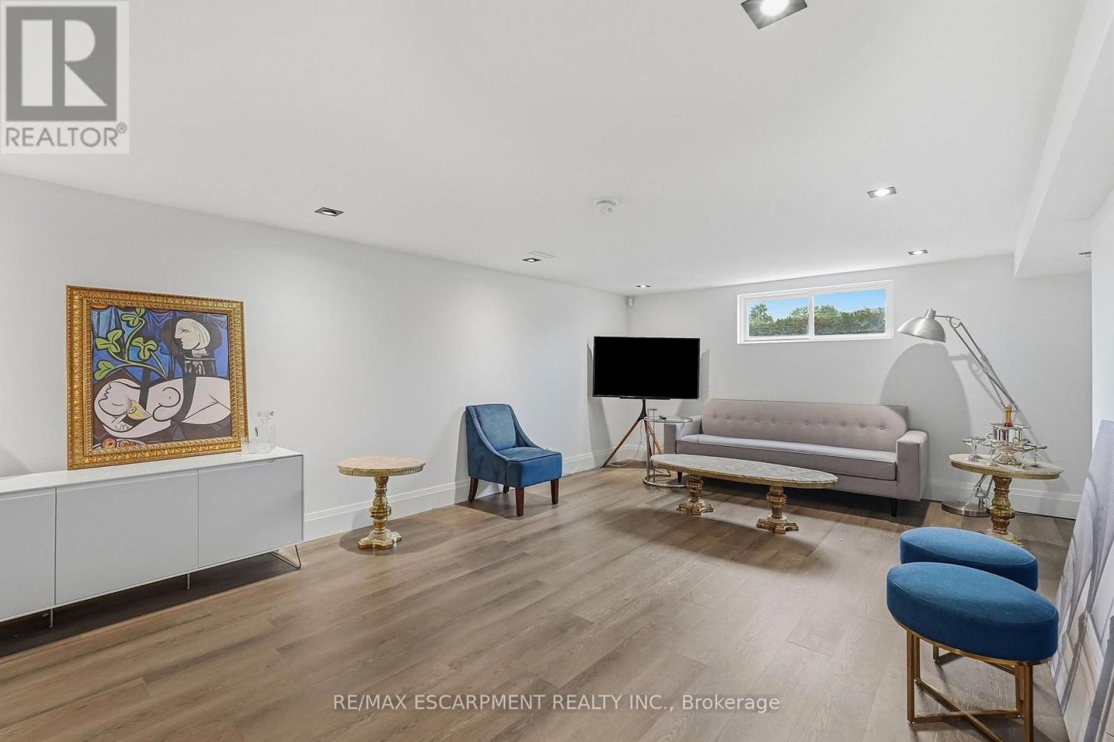 9 DONLEA DRIVE - 36